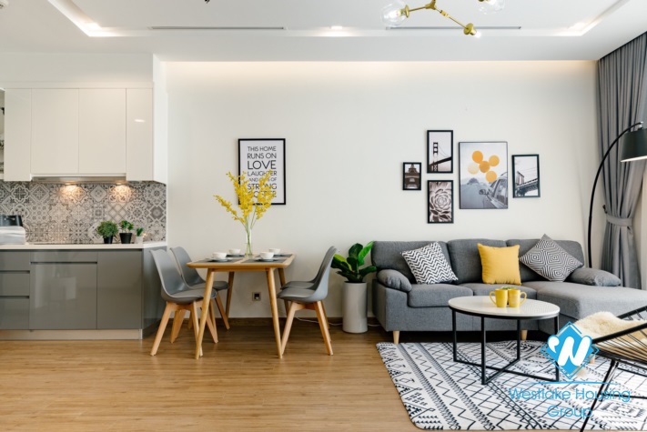 A stylish 2 bedroom apartment for rent in Vinhomes Metropolis